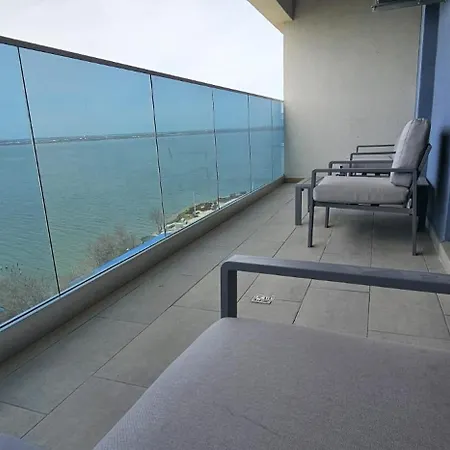 Marina Breeze Luxury Premier * Mamaia